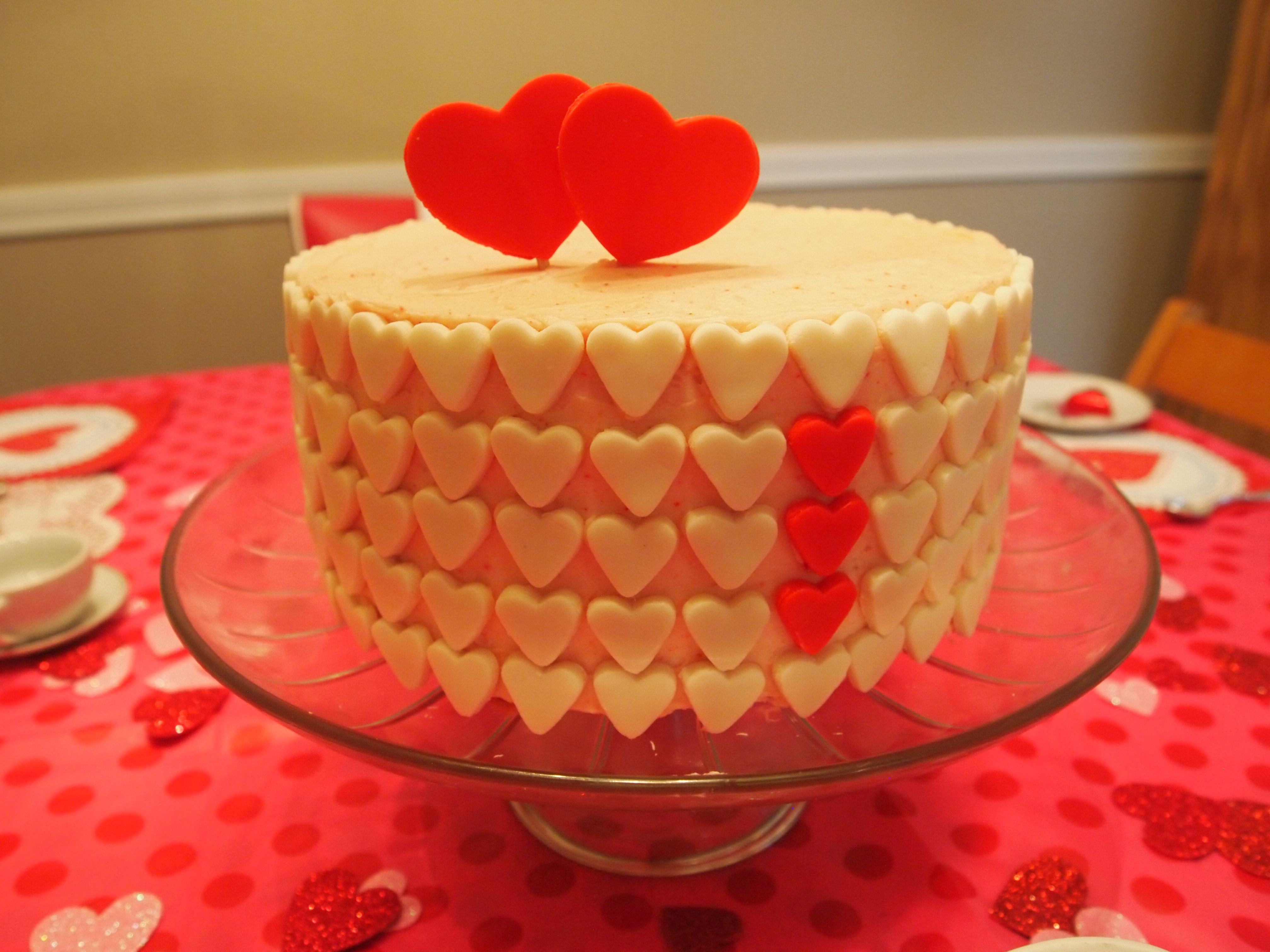 Valentine’s Sweetheart Cake